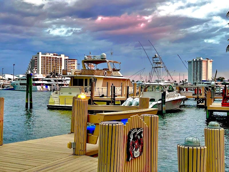 Private Romantic Sunset Boat Cruise (Las Olas / New River)