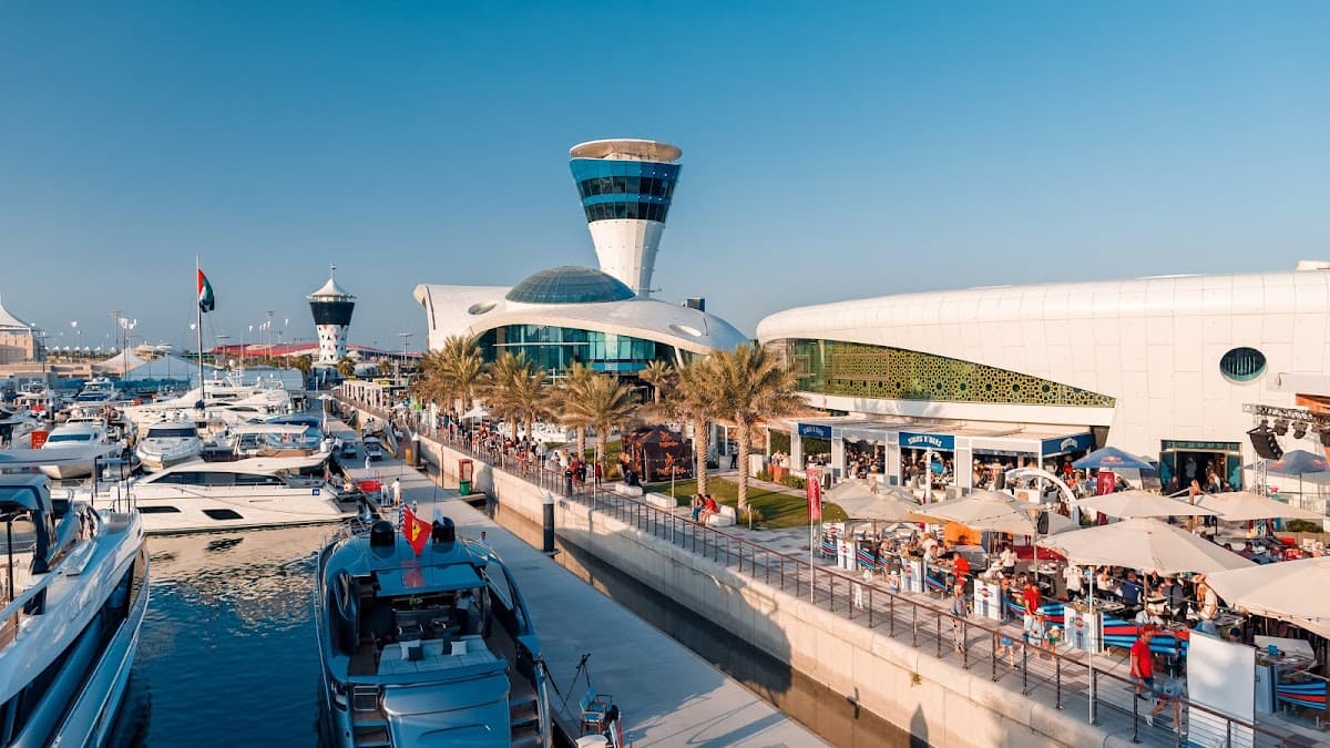 Private Yacht Charter - Yas Marina