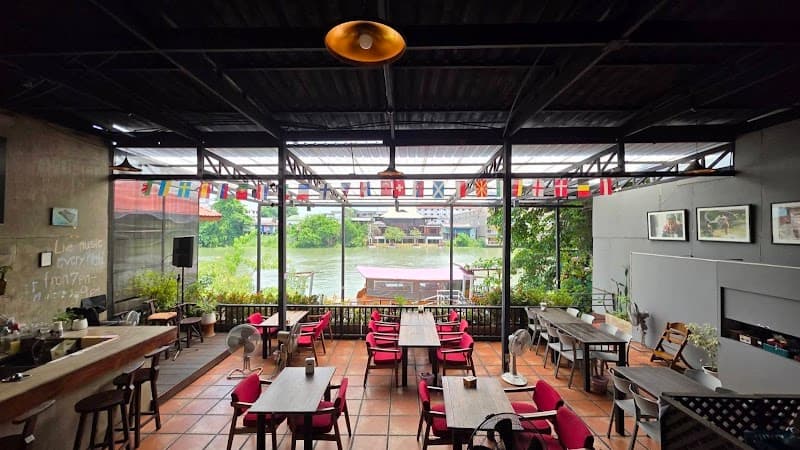 Raan Tha Luang