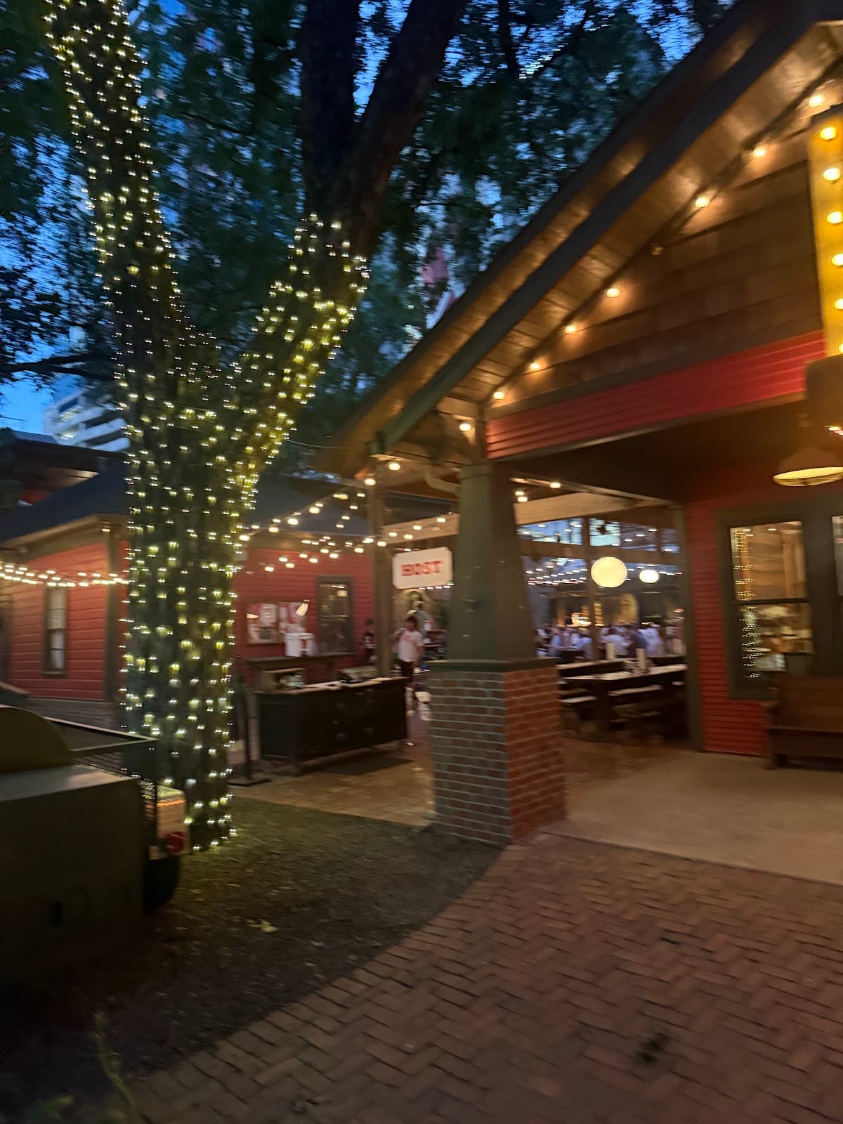 Rainey Street Breweries - Tap Room