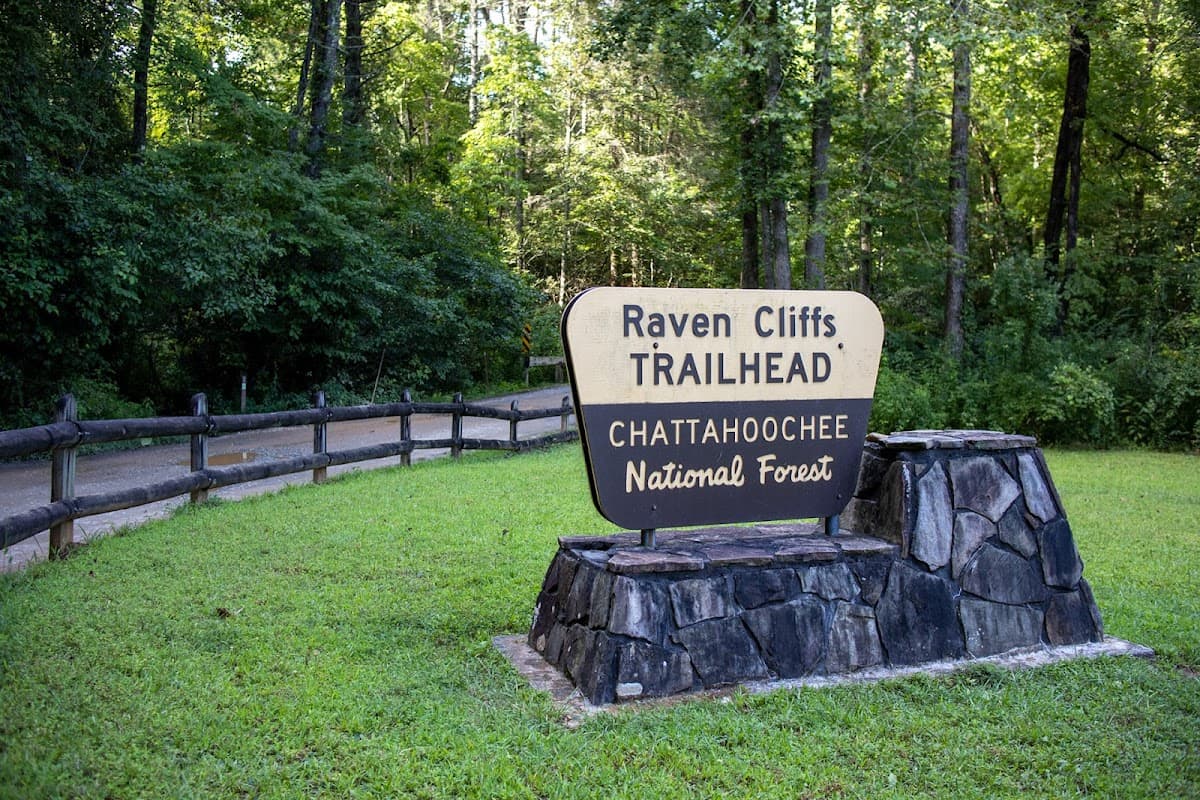 Raven Cliff Falls