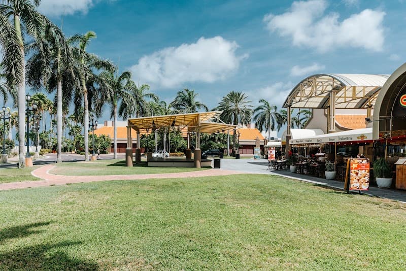 Renaissance Marketplace