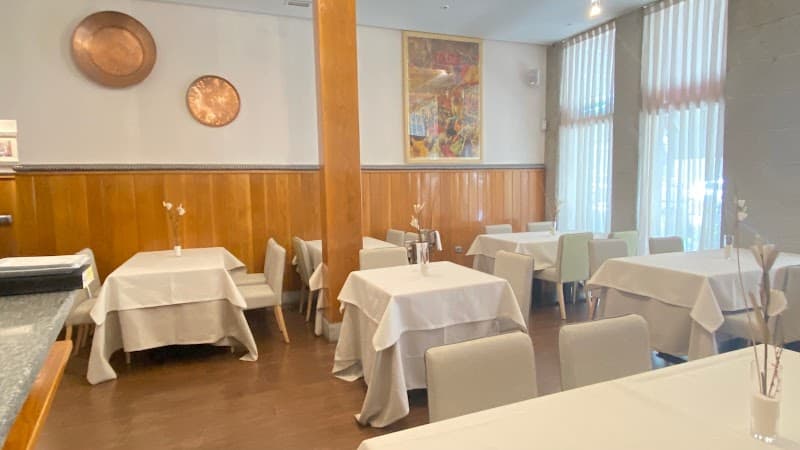 Restaurante El Albero (Vegetarian-Friendly Local Cuisine)