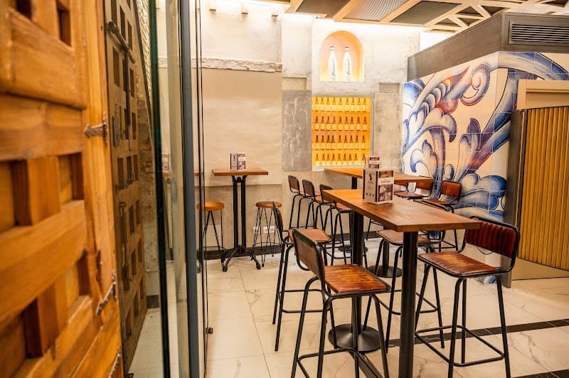 Restaurante La Abadía (Vegetarian Tapas Focus)