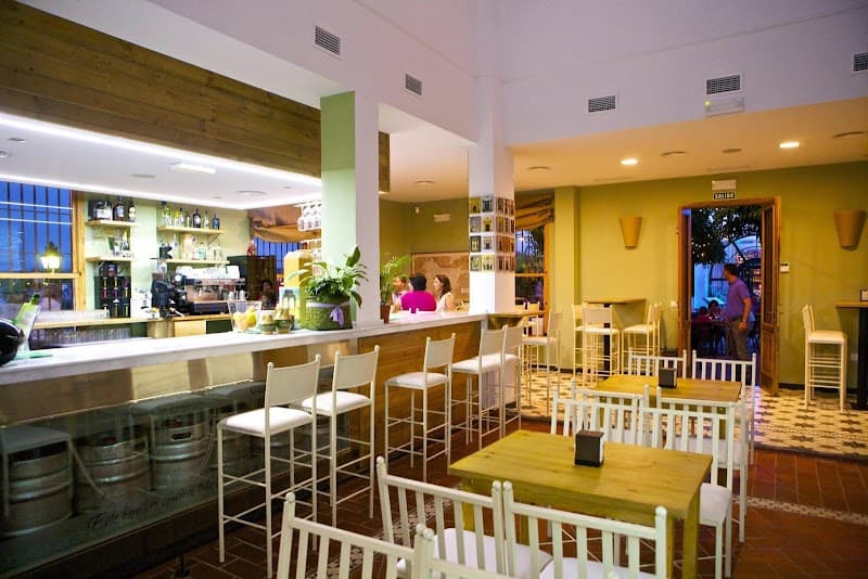 Restaurante La Taberna del Río