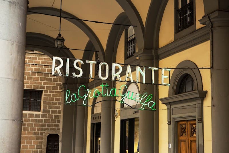 Ristorante La Grotta Guelfa