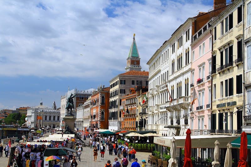 Riva degli Schiavoni to Giardini Walk