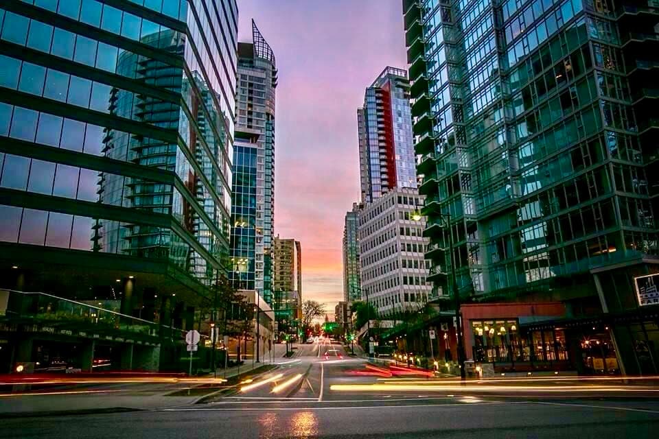 Robson Street Shopping & Stroll