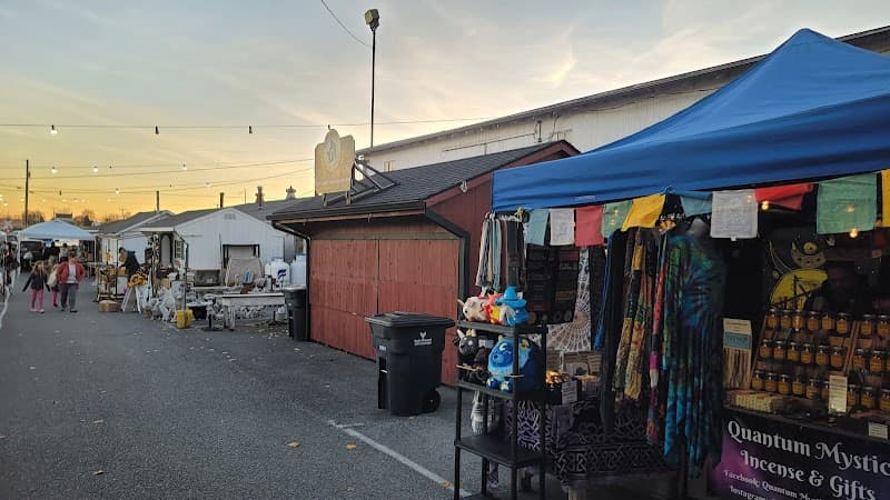 Roots Country Market & Auction