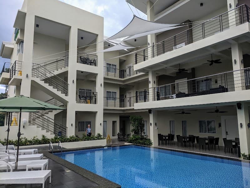 Rovira Suites
