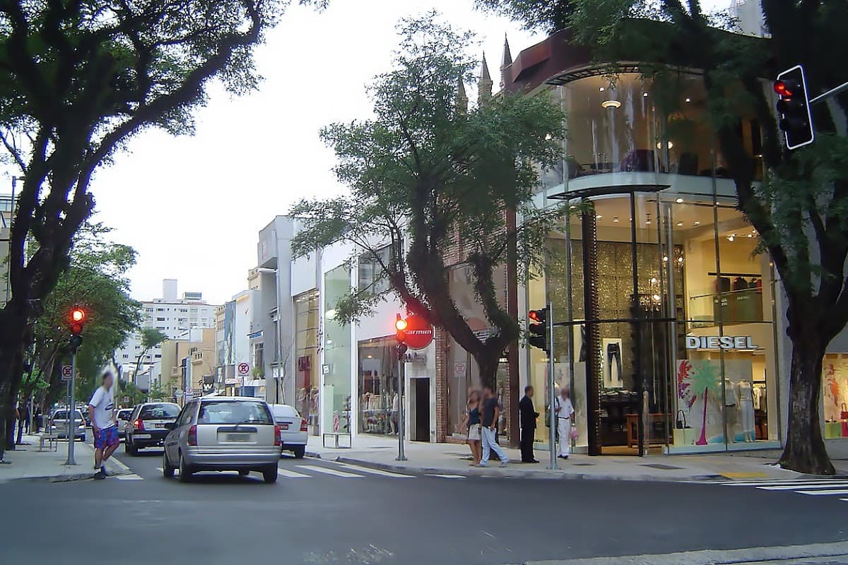 Rua Oscar Freire Shopping