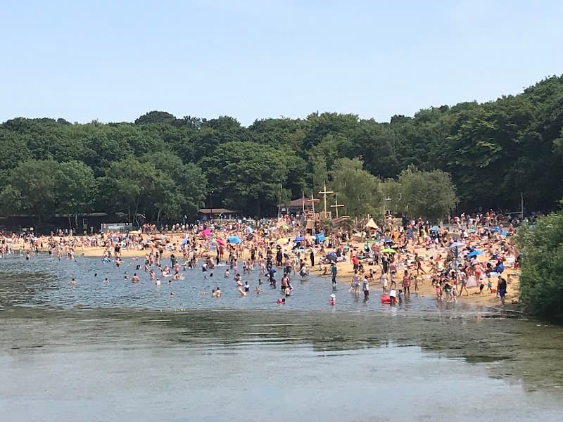 Ruislip Lido Beach & Woodland Walk