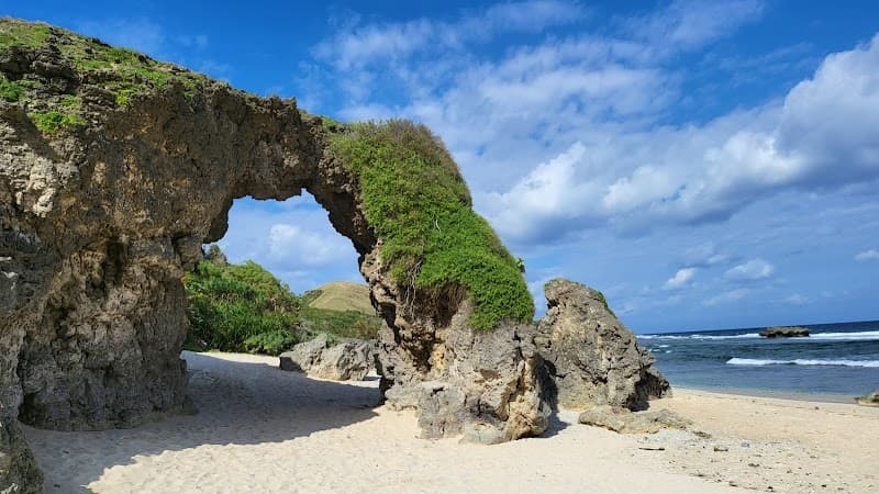 Sabtang Island Day Trip: Savidug, Chavayan & Morong Beach