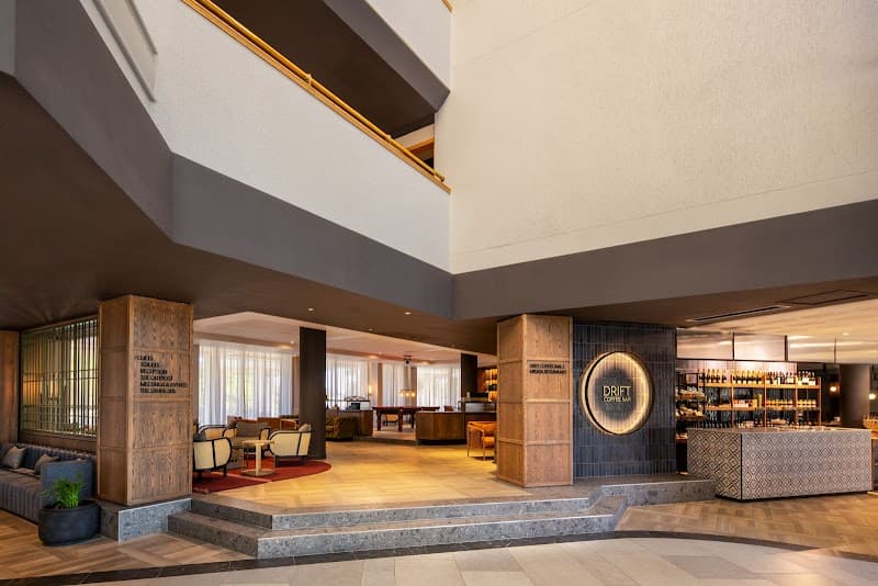 Safari Hotel Windhoek (Safari Court Hotel)