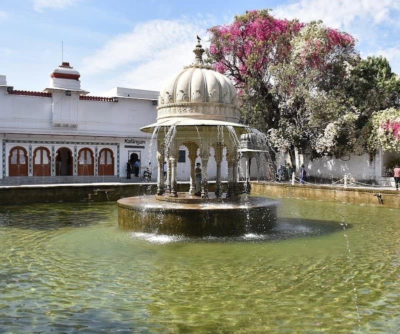 Saheliyon-ki-Bari Gardens