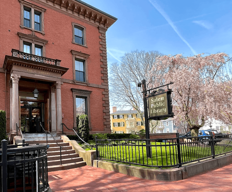 Seven Days of Salem: History, Wine, Nature, and Local Flavor