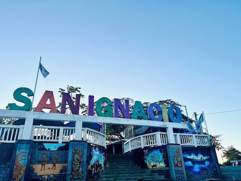 San Ignacio Market & Free Explore