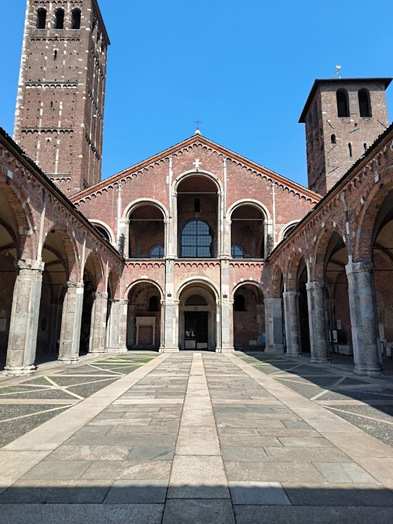 Sant'Ambrogio Basilica & Neighborhood