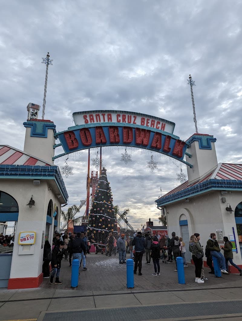 Santa Cruz Beach Boardwalk & Main Beach