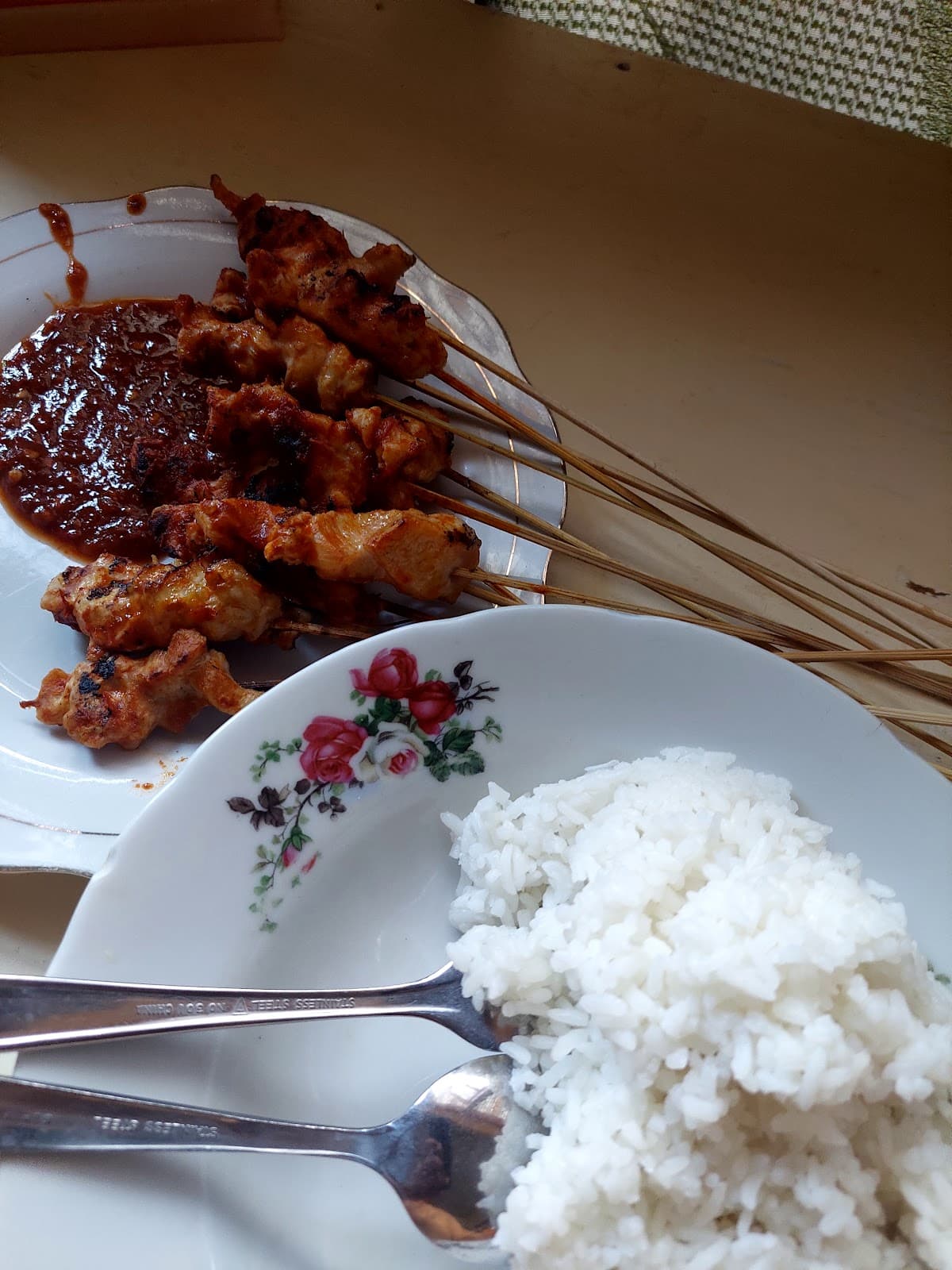 Sate Plecing Warung