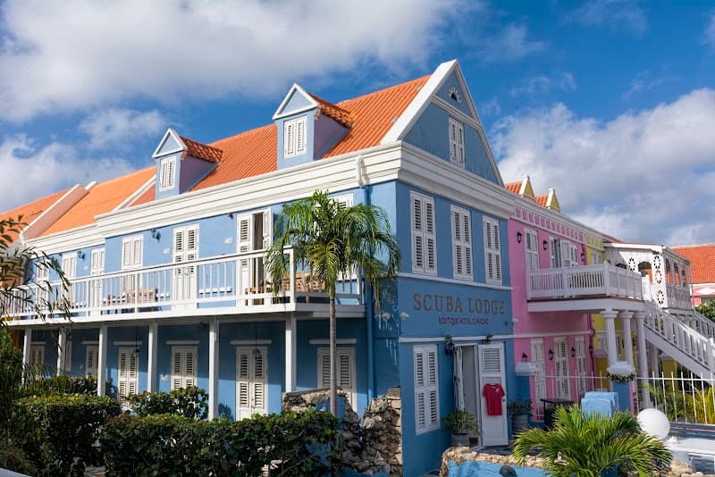 Scuba Lodge & Ocean Suites