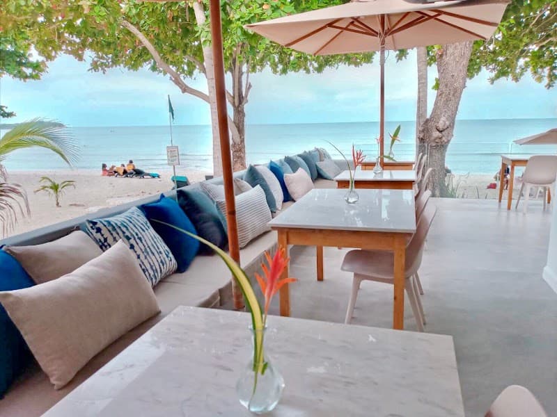 Seafood By The Sea (Lamai beachfront restaurant cluster)