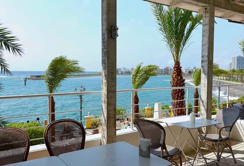 Seaside Café Hanon