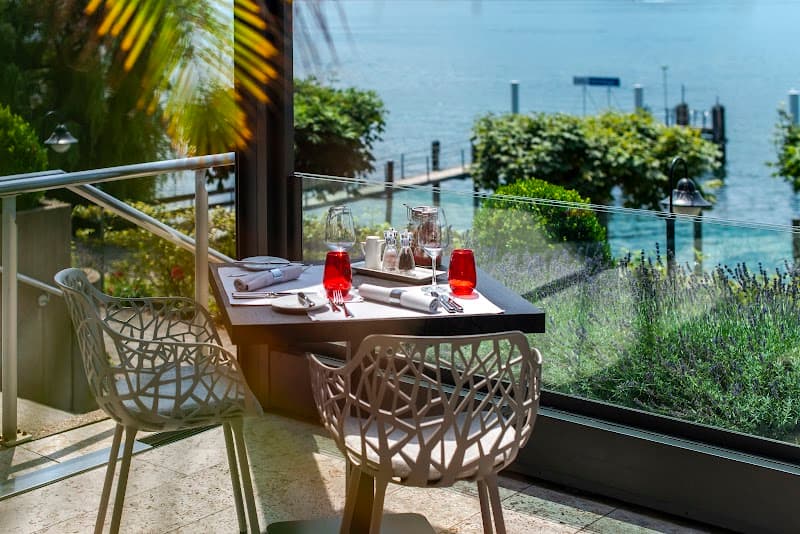 Lake Lucerne Elegance: A Slow Day in Luzern