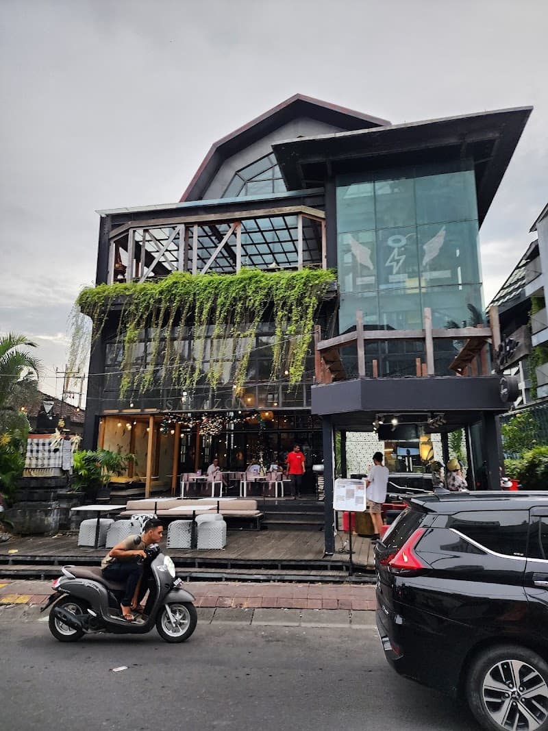 Seminyak Shopping Streets (Jalan Kayu Aya & surrounds)