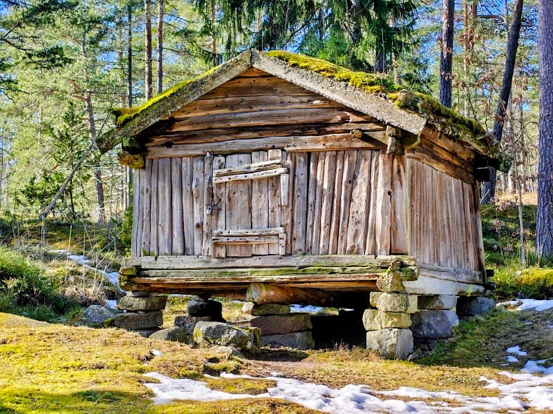 Seurasaari Open-Air Museum exterior walk