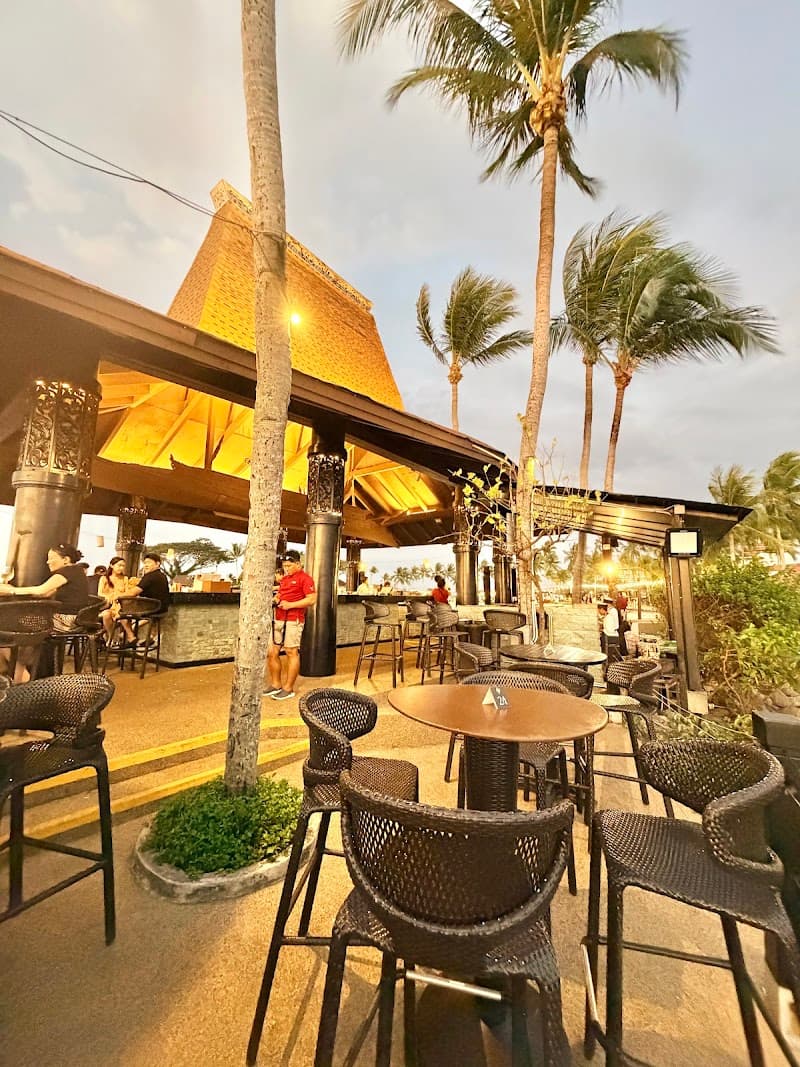 Shangri-La's Tanjung Aru Sunset Bar (Drinks & Light Bites)