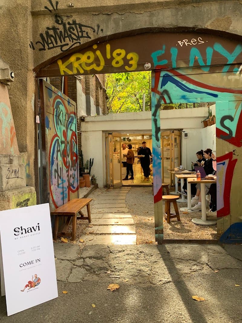 Shavi Coffee Roasters (Veg-Friendly Choices)