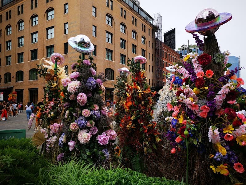 Shopping in Meatpacking District