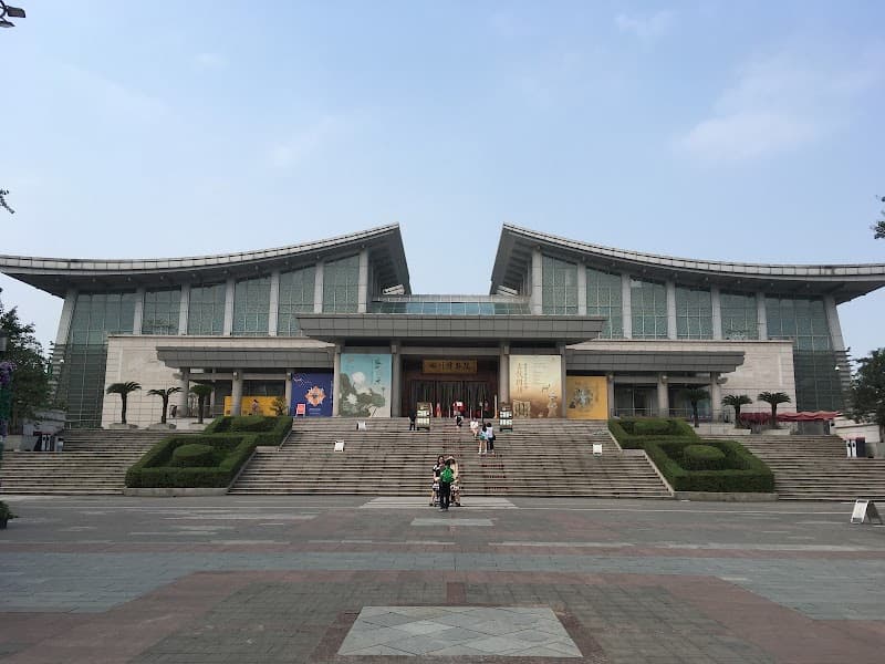Sichuan Museum of Fine Arts & Cultural Relics (四川博物院)