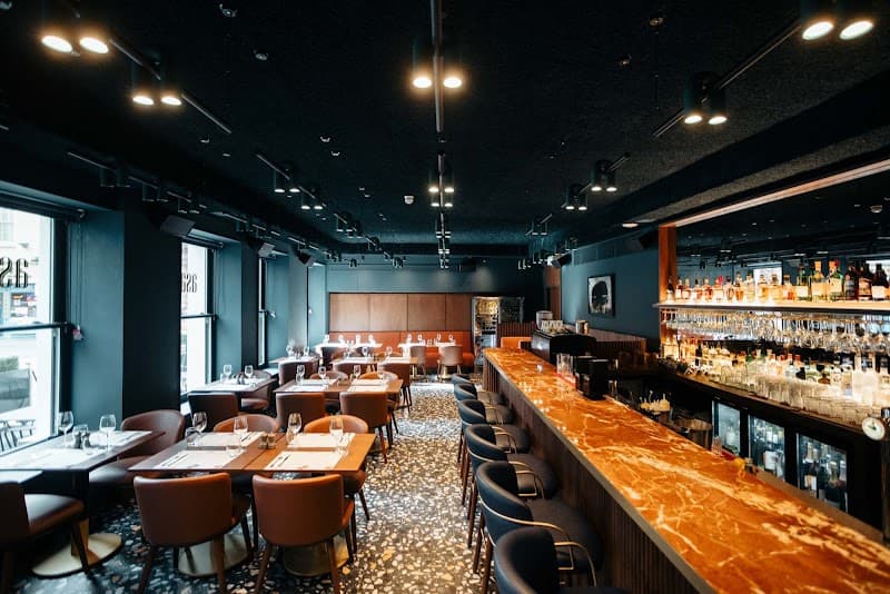 Skylon Bar & Grill