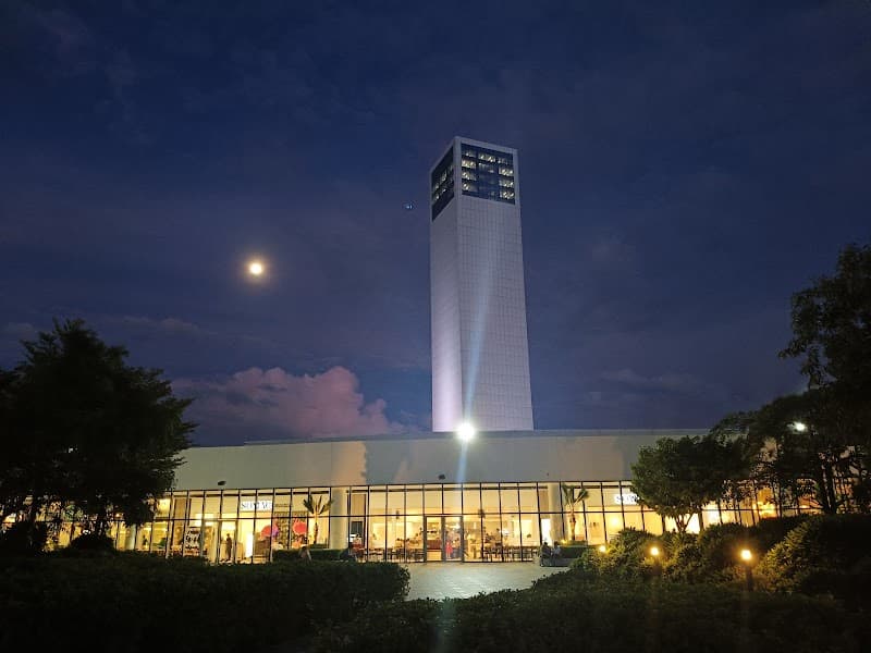 SM Seaside City Sky Park
