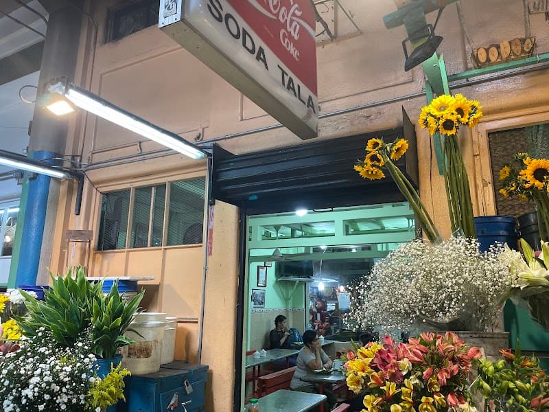 Five Easy Days in Costa Rica: Volcanoes, Markets & Beach Time