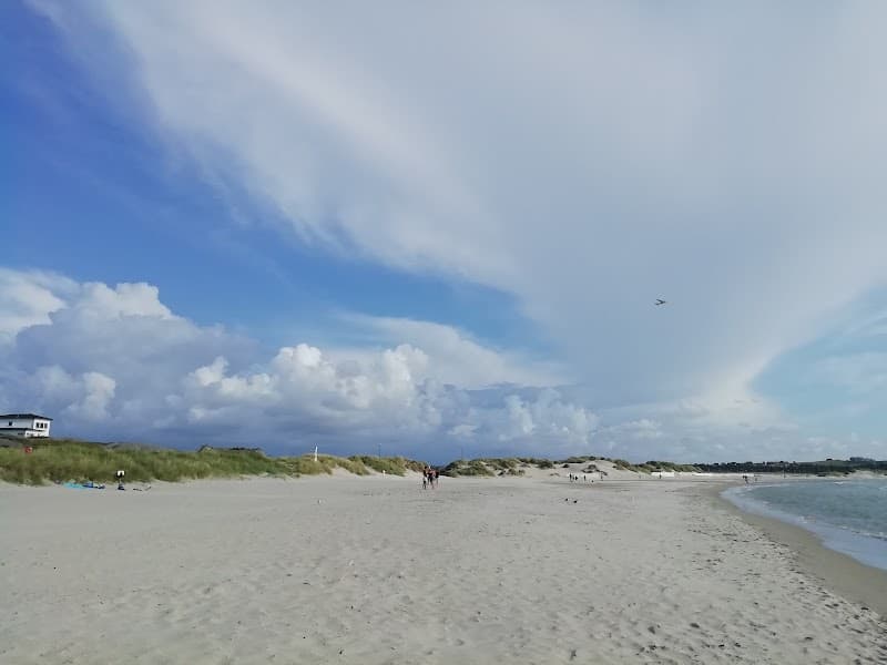 Sola Beach Walk