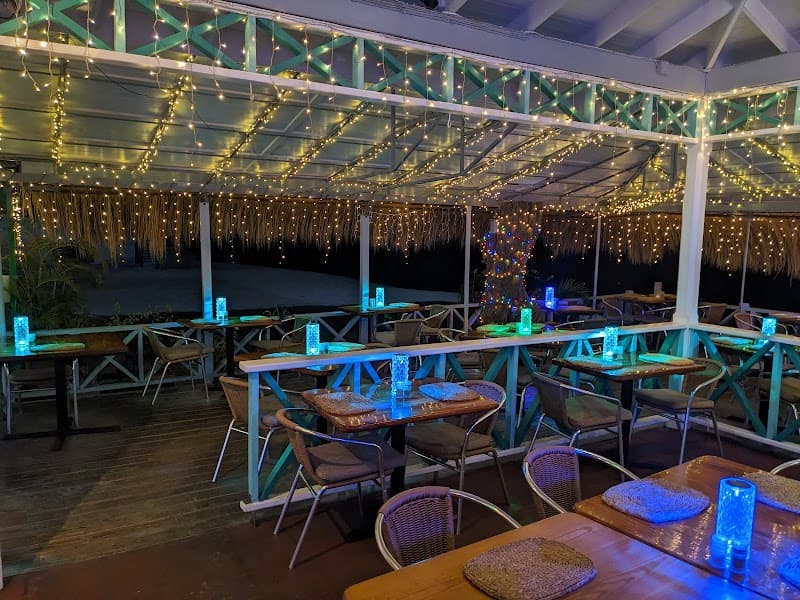 Spinnakers Beach Bar