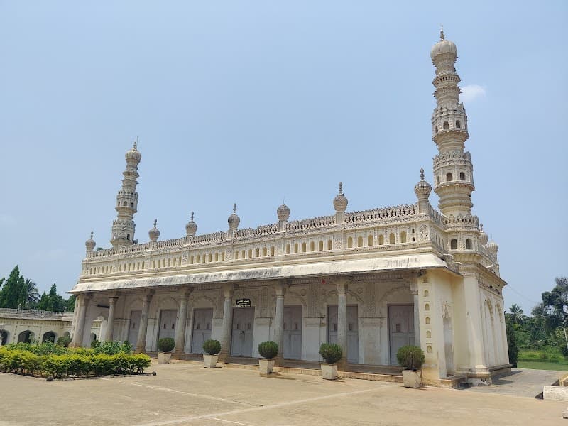 Srirangapatna Fort, Gumbaz, and Riverbank Walk