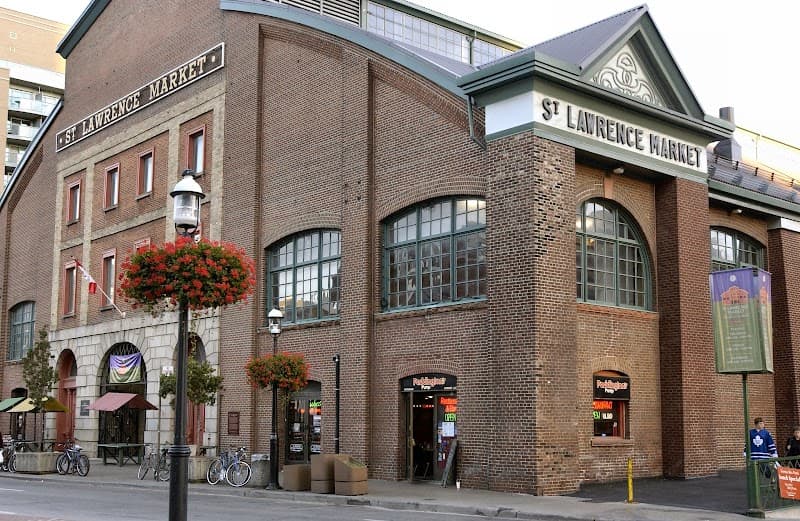 Toronto Weekend Escape: Food, Arts, Water, and Nightlife