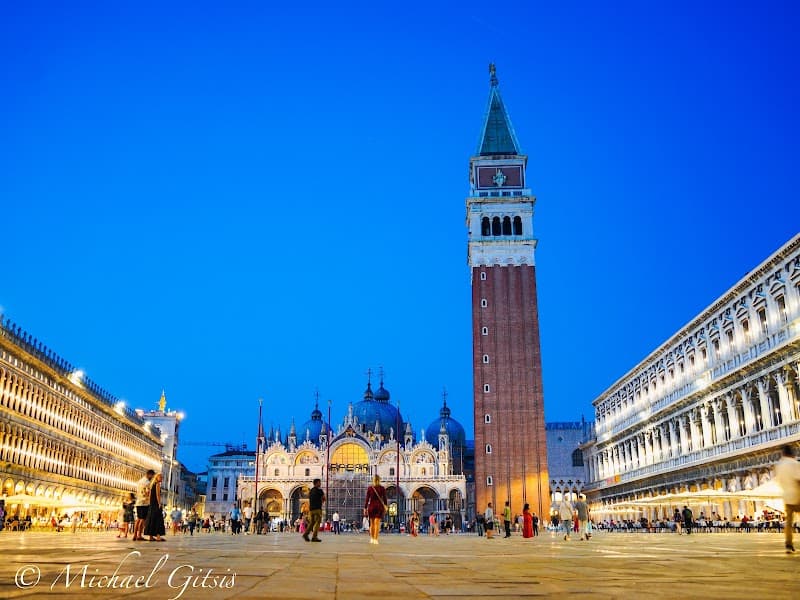 St. Mark's Square at Dawn & Sunrise Photography