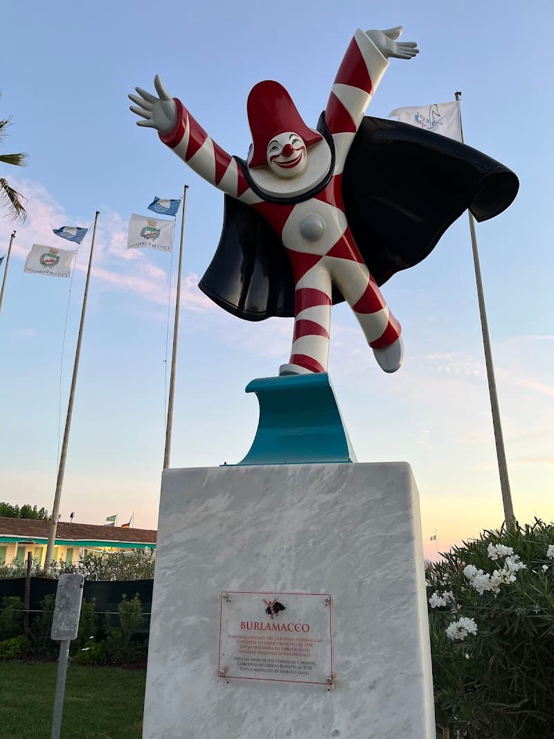 Statua di Burlamacco