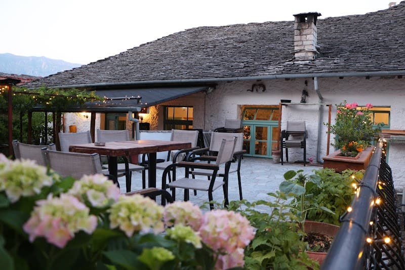 Stone City Hostel & Rooms (Private Double)