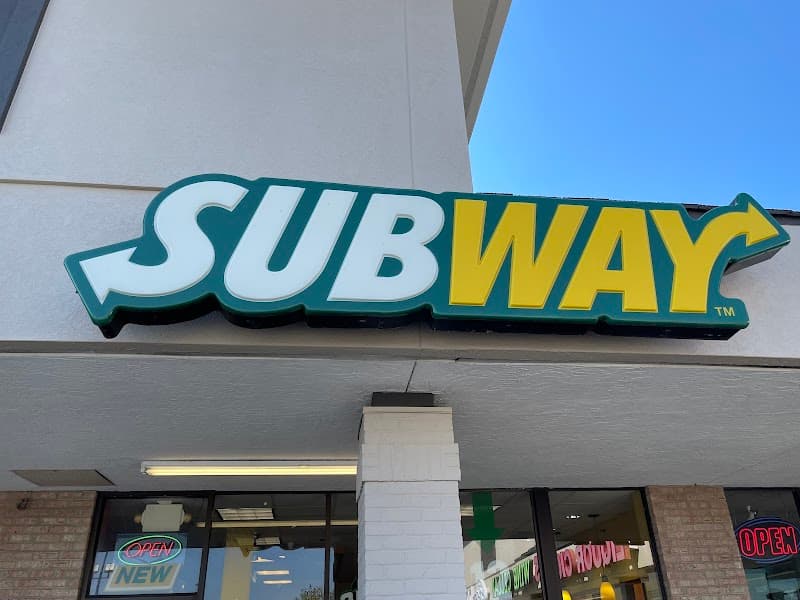 Subway (Gulf Shores Parkway)