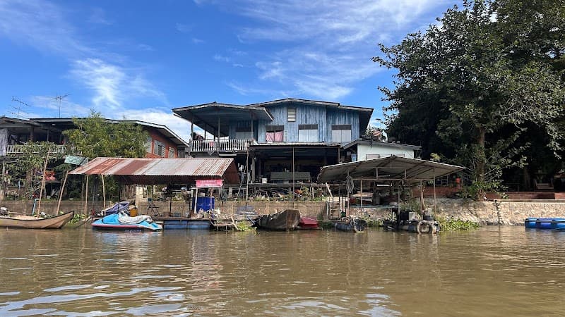 Sunset Boat Tour around Ayutthaya Island