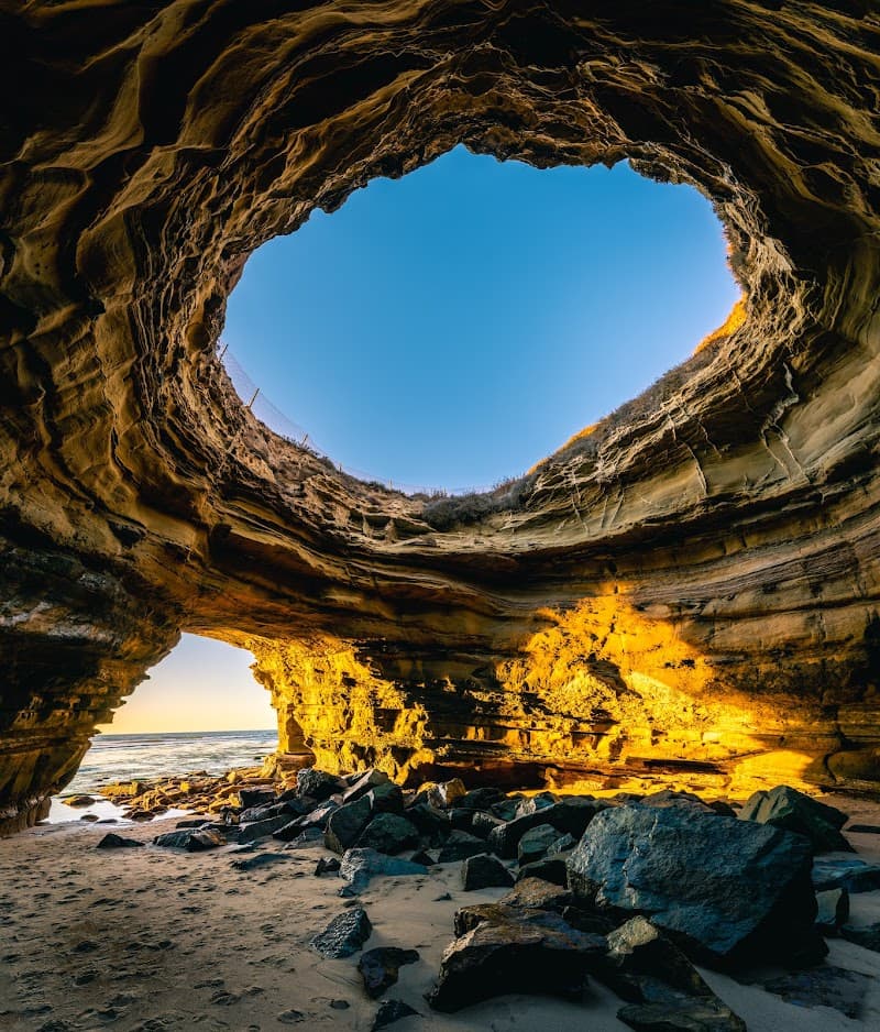 Sunset Cliffs Cave Tour