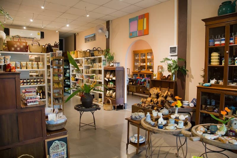 Sweet Sisters Cafe (Vegetarian-Friendly Options)