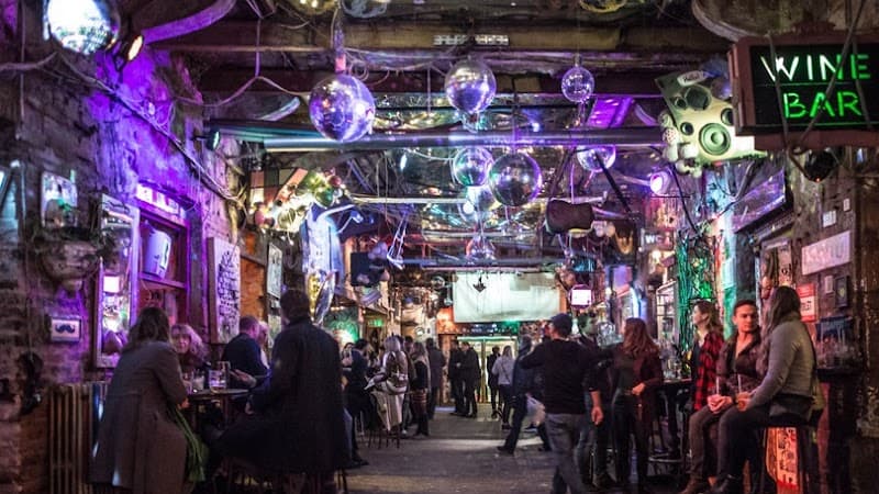 Szimpla Kert Ruin Bar
