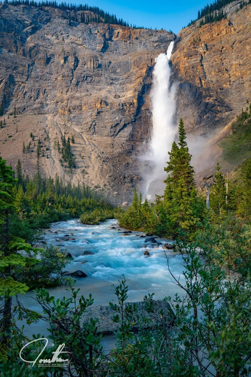 Takakkaw Falls Hike